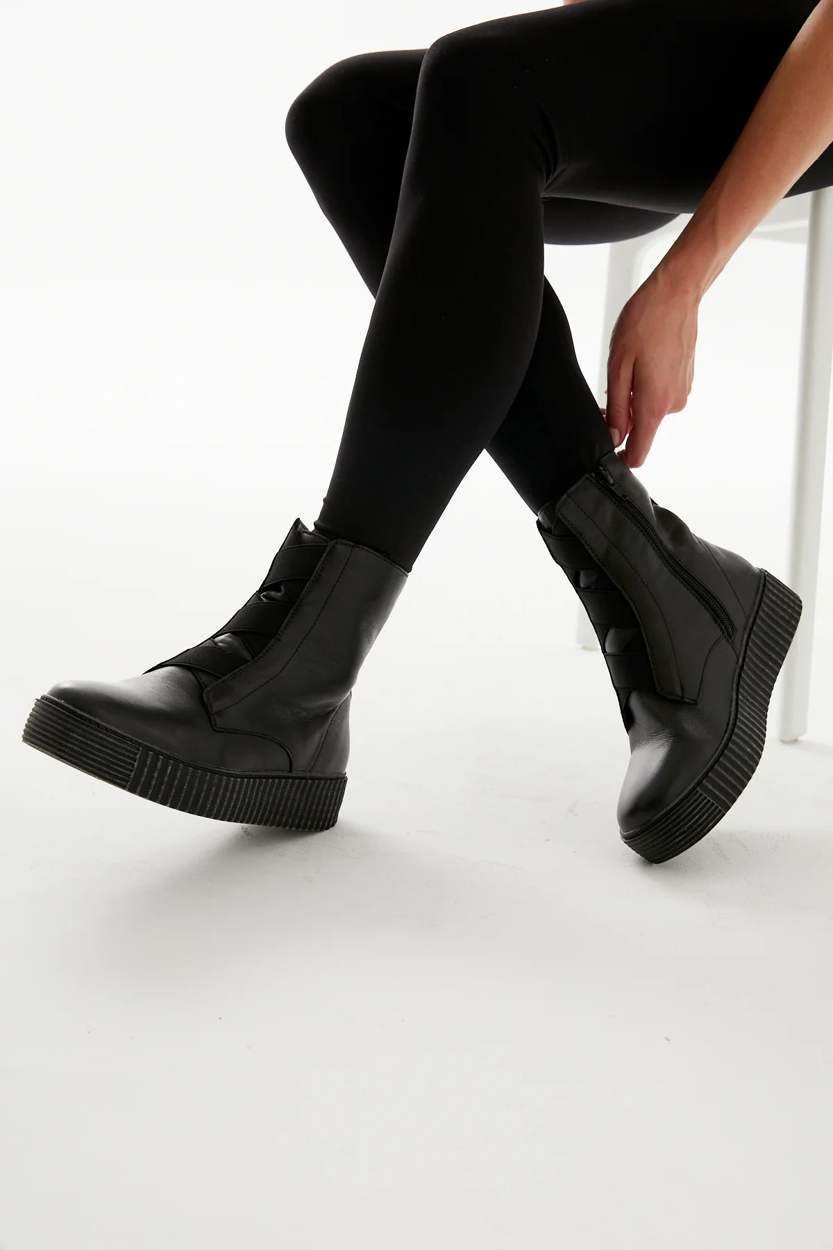 Alfie & Evie Date Leather Boot - Black