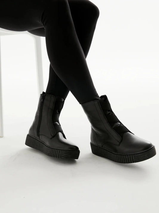 Alfie & Evie Date Leather Boot - Black