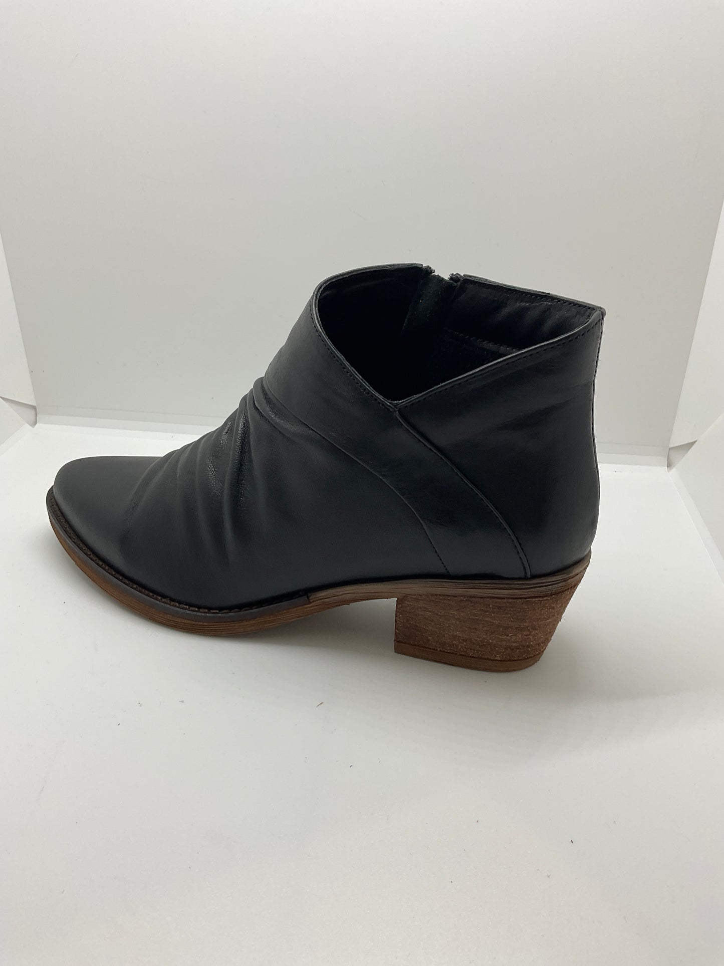 Luna sole black premium leather ankle boot