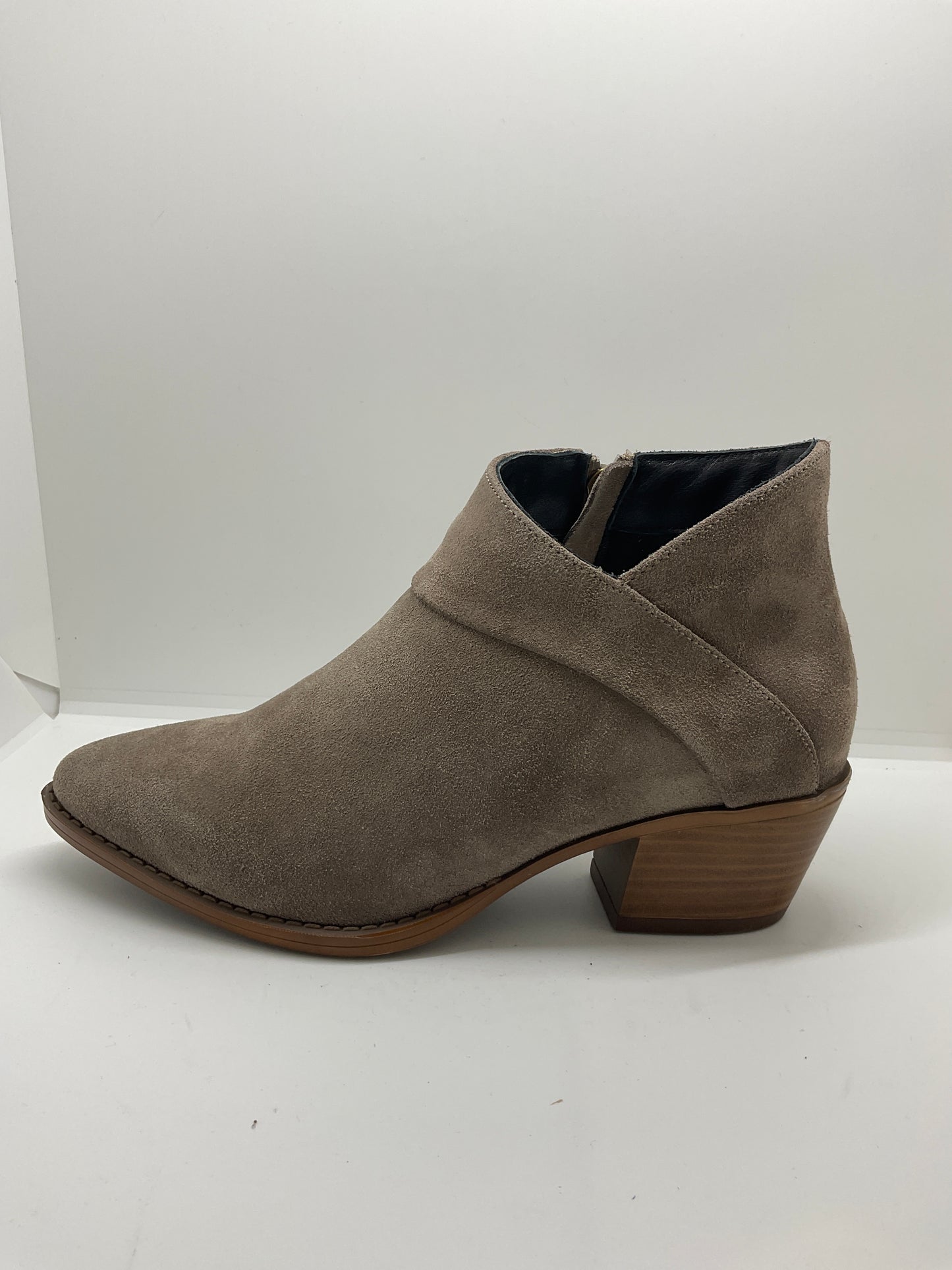 Luna sole suede ankle boot darkstone